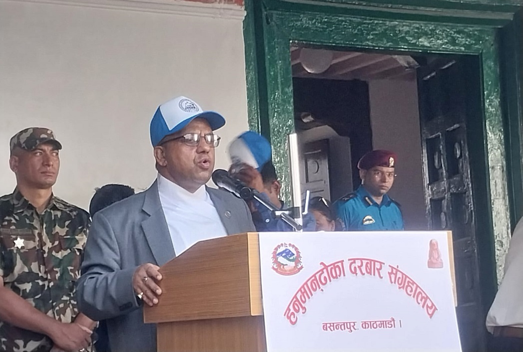 सगरमाथा विश्‍वको गौरव हो: मन्त्री पाण्डे