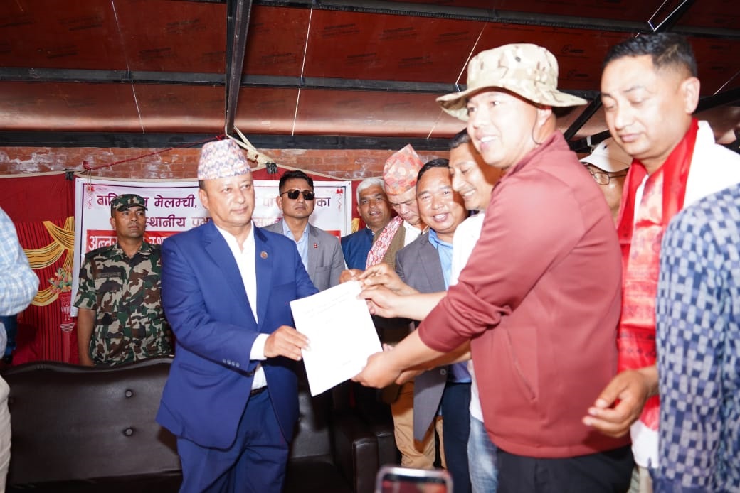 मेलम्ची र हेलम्बु क्षेत्रको पुननिर्माणमा सरकार लाग्नेछः उर्जामन्त्री खड्का 