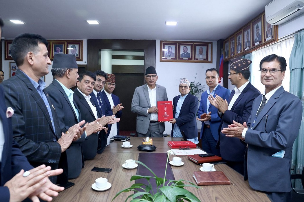 सबै प्रकारका आर्थिक क्रियाकलाप कर प्रणालीमा समेट्नः राजस्व परामर्श समितिको अर्थमन्त्रीलाई सुझाव