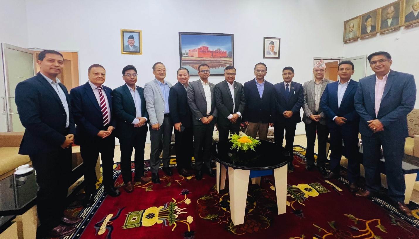 नेपाल बैङ्कर्स संघले भेट्यो नब नियुक्त गभर्नर