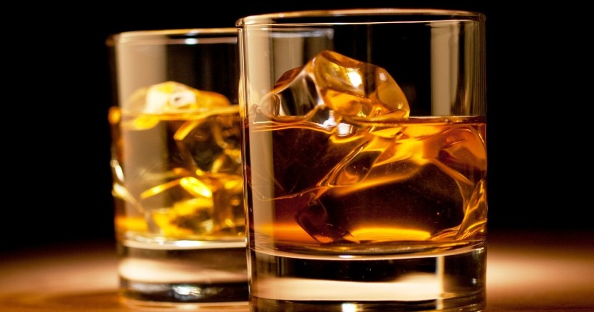 विदेशी मदिराको भन्सार दर, टाइपिङ मिस्टेक भन्दै पछि हट्यो सरकार