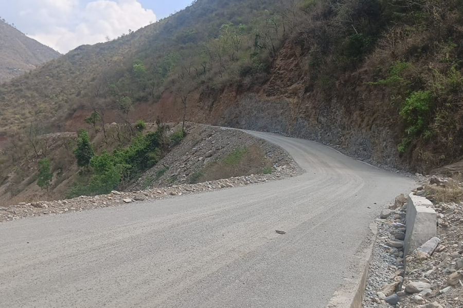 सडक बिभागको कर्णालीमा ७७१.३६ किलोमिटर सडकमा कालोपत्रे