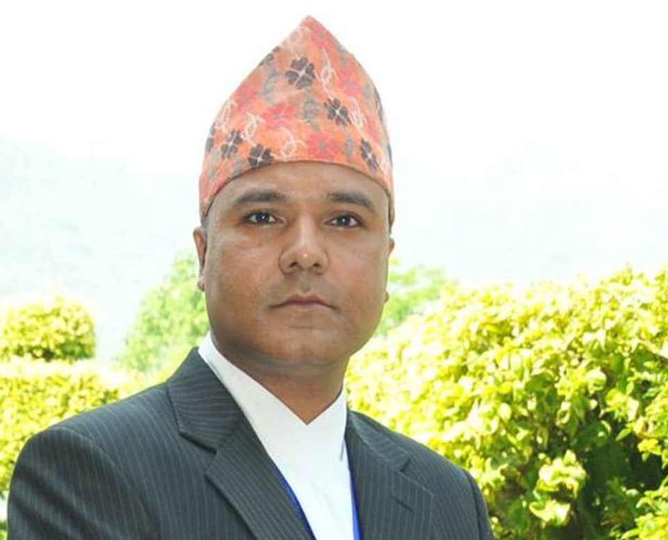 कामु गभर्नरको जिम्मेवारीमा मिश्र