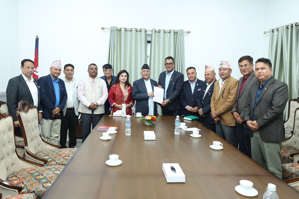 प्रधानमन्त्रीलाई सुनचाँदी व्यवसायीको ध्यानाकर्षण, आन्दोलनको बाटोमा नलाग्न आग्रह