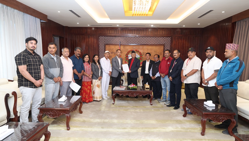 ऐतिहासिक सुन्धारा र धरहराको संरक्षणका लागि प्रधानमन्त्रीसँग स्थानीयबासीको आग्रह