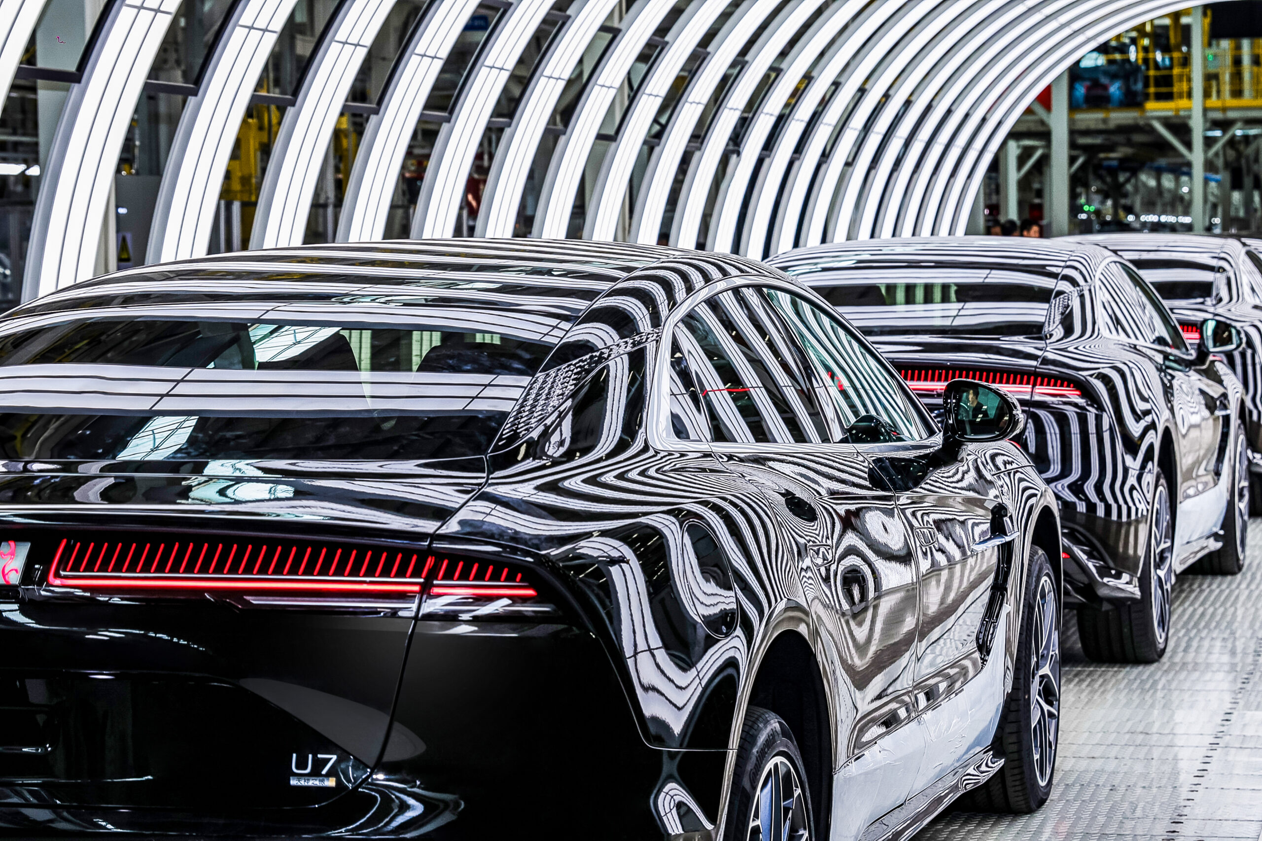 बीवाईडीले उत्पादन गर्यो १ करोड ३० लाख न्यु इनर्जी भेइकल, उत्पादनका साथ मनायो उत्सव