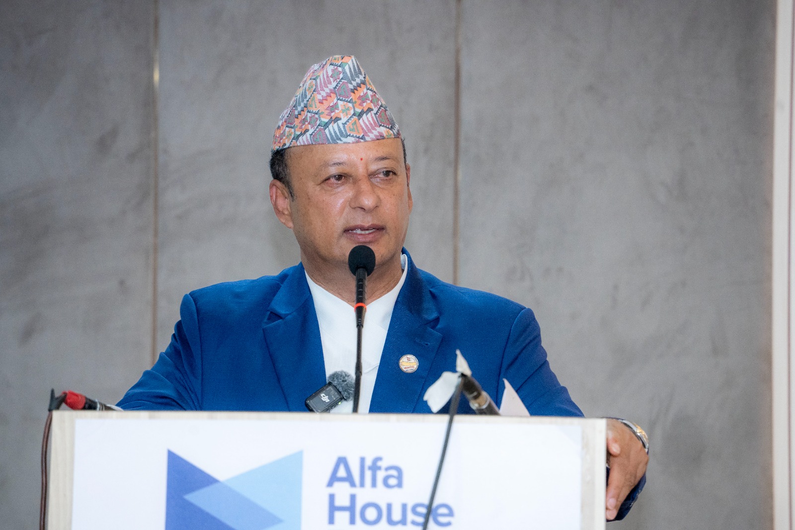 जनचाहनाअनुसार विद्युत् विकासको लक्ष्य प्राप्तिमा लागौँ: मन्त्री खड्का