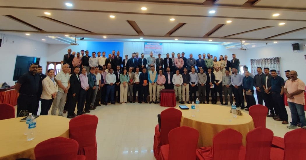 बीमा व्यवसायमा इमान्दारिता र सुशासन अपनाउन प्राधिकरण अध्यक्ष ओझाको निर्देशन