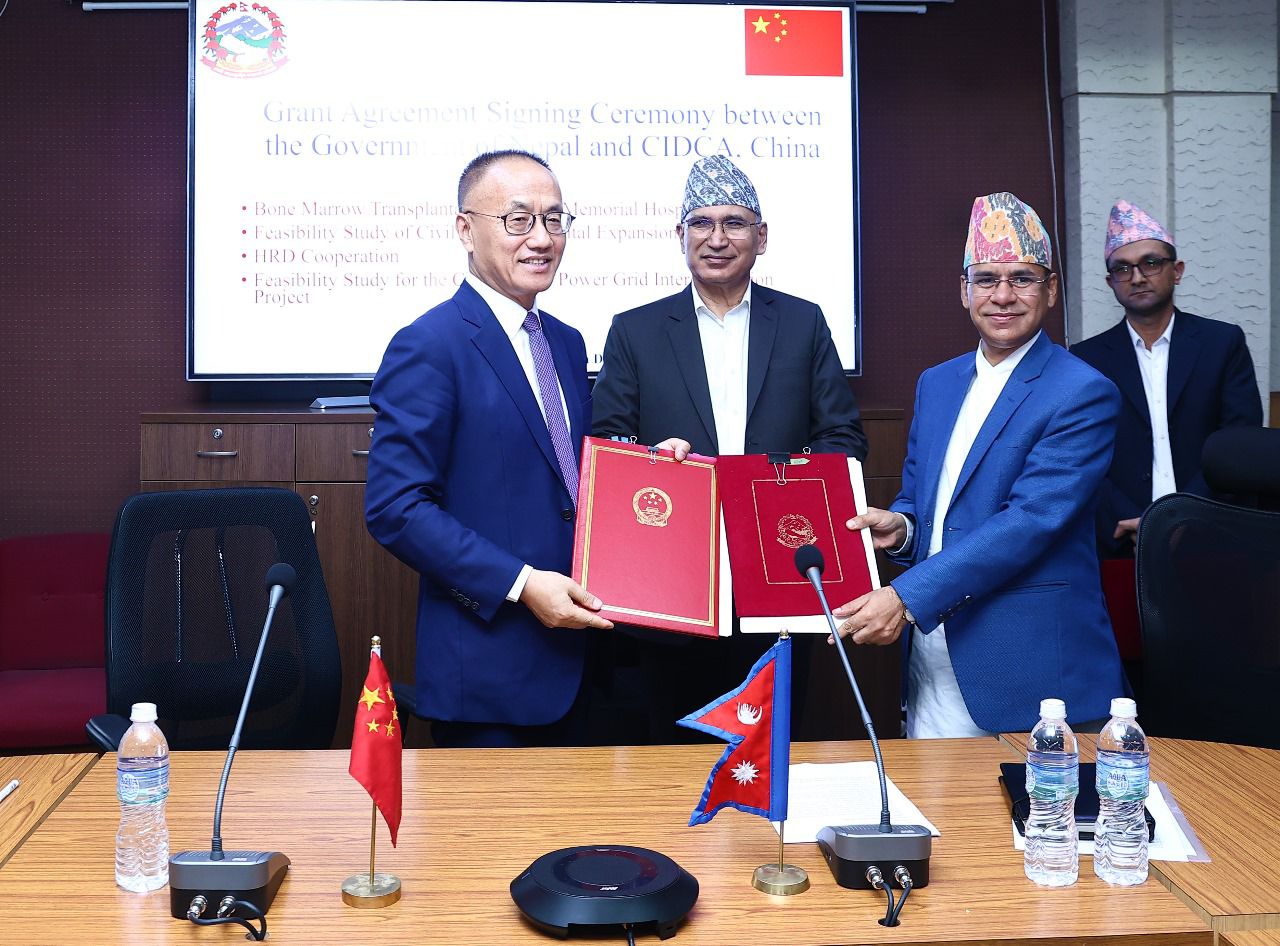 अर्थमन्त्री पौडेल र चीनको सिड्का अध्यक्ष सियाओदोङ्गबीच भेटवार्ता  ४ वटा परियोजनाको समझदारी पत्रमा हस्ताक्षर