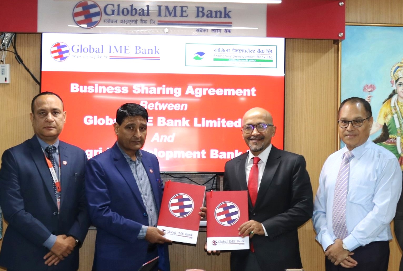 ग्लोबल आइएमई बैंक र सांग्रिला डेभलपमेन्ट बैंकबीच समझदारी पत्रमा हस्ताक्षर