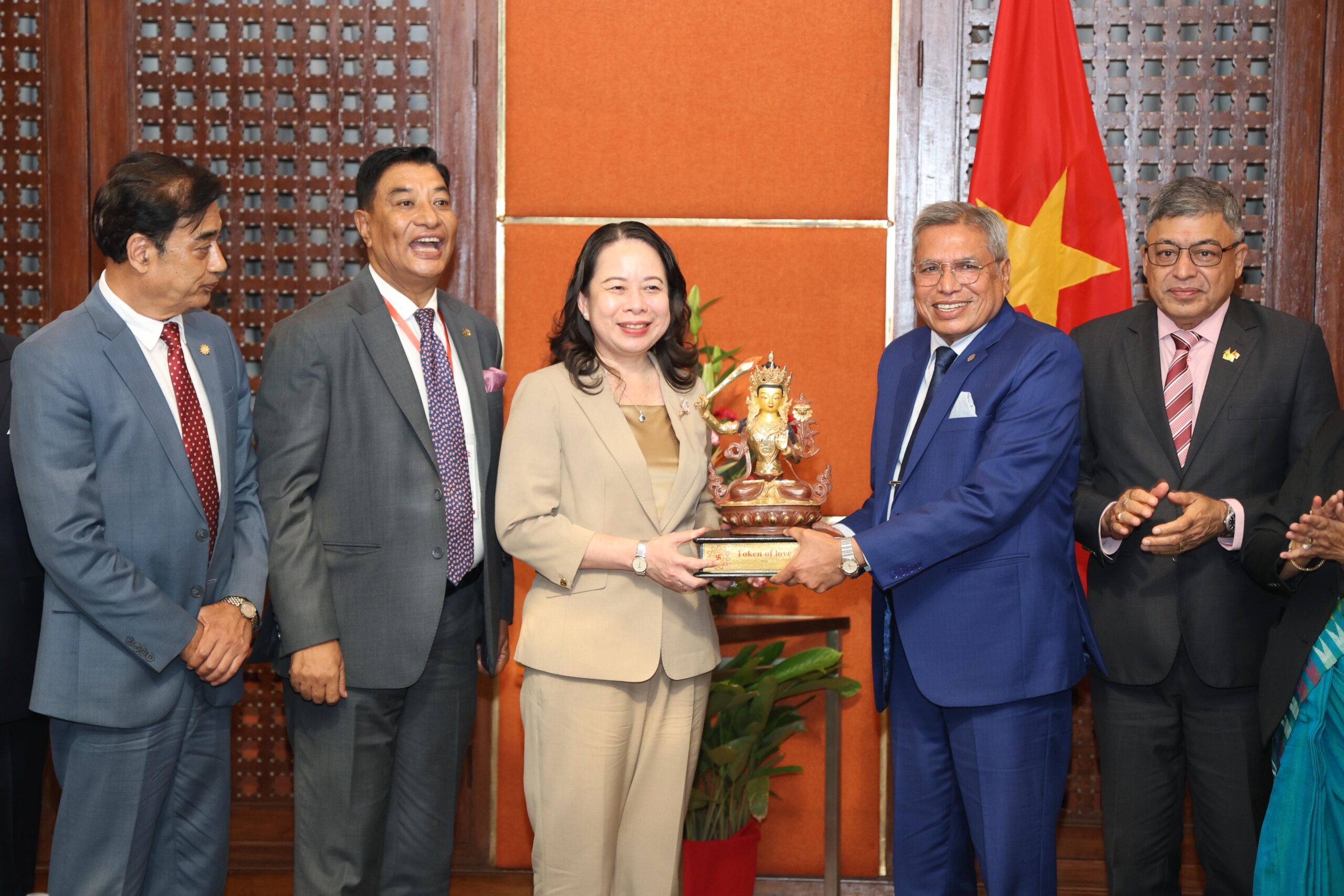 चेम्बर अफ कमर्सद्धारा भियतनामकी उपराष्ट्रपति जुआनसमक्ष द्विपक्षीय लगानी तथा व्यापार अभिवृद्धिबारे छलफल