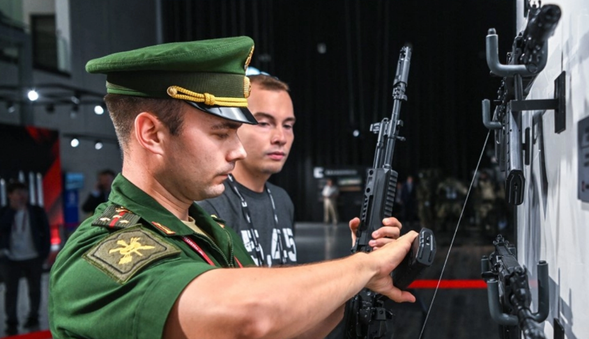 सन् २०२६ देखि रुसी सेनाका लागि विदेशी कपडामा प्रतिबन्ध