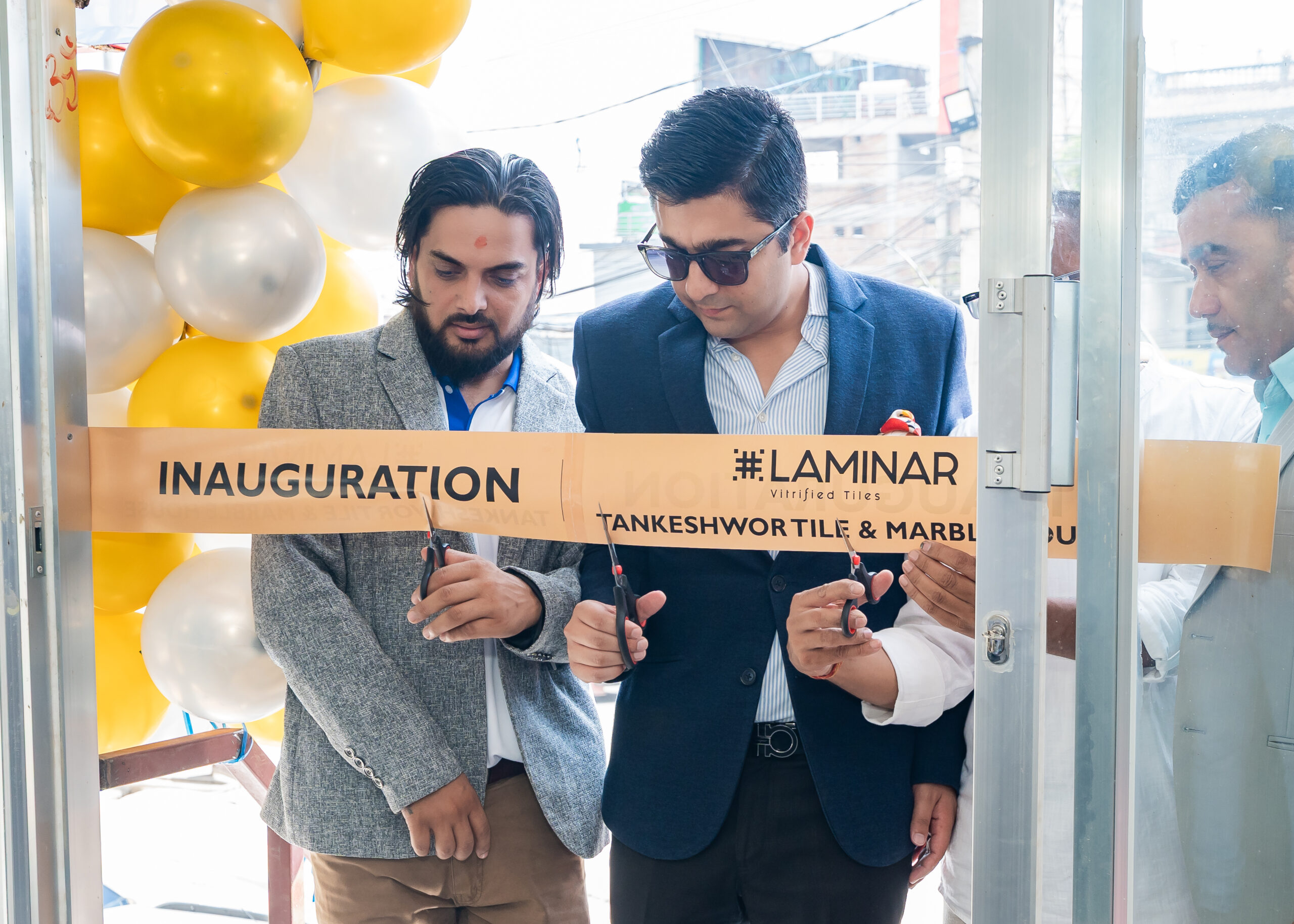 काठमाडौंको कलंकीमा लेमिनार टायल्सको नयाँ डिलर शोरूम उदघाटन