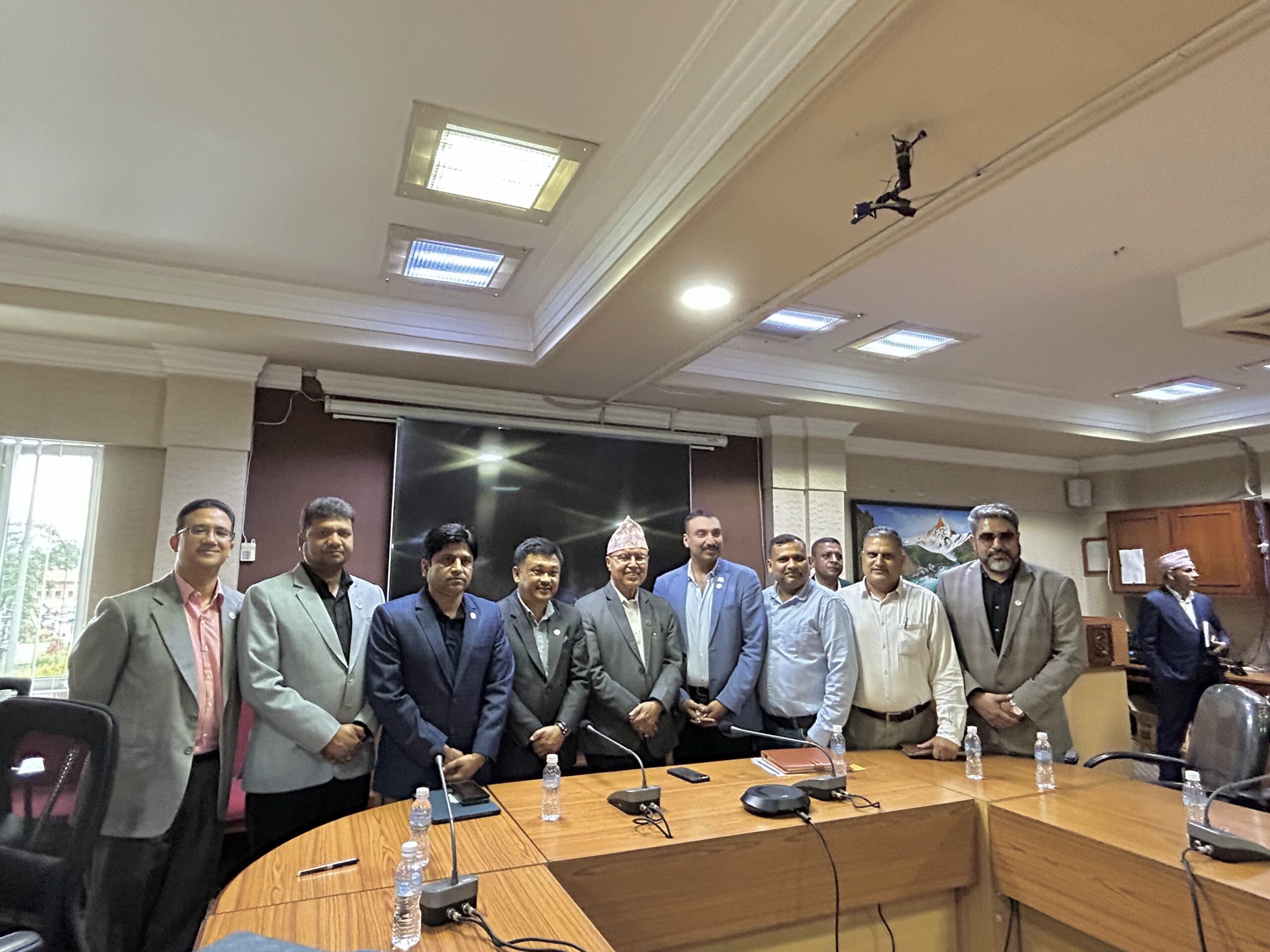 नेपालको वर्तमान जटिल अवस्थाका सम्बन्धमा नाडाका प्रतिनिधि र अर्थमन्त्रीबीच छलफल