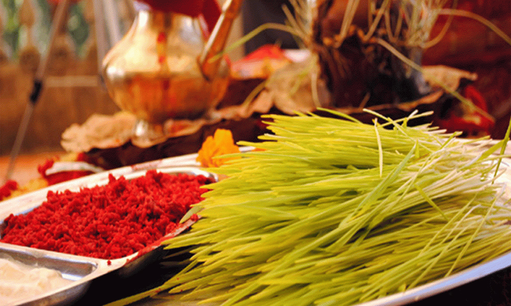 दशैँको टीका : उत्तम साइत ११ः५३ मा