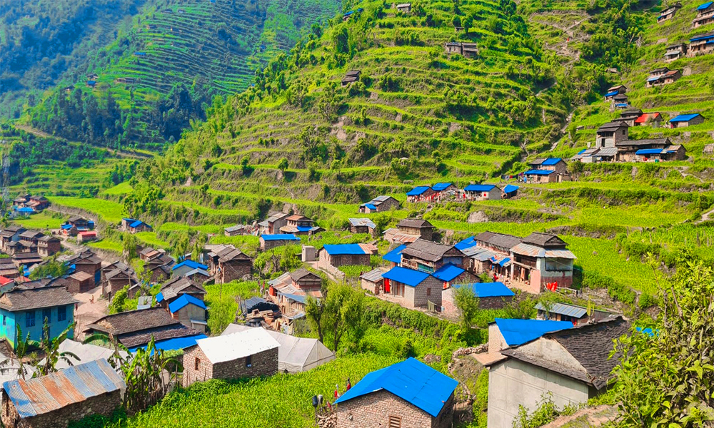 दसैँ सुरु भएपछि गाउँमा चहलपहल बढ्यो