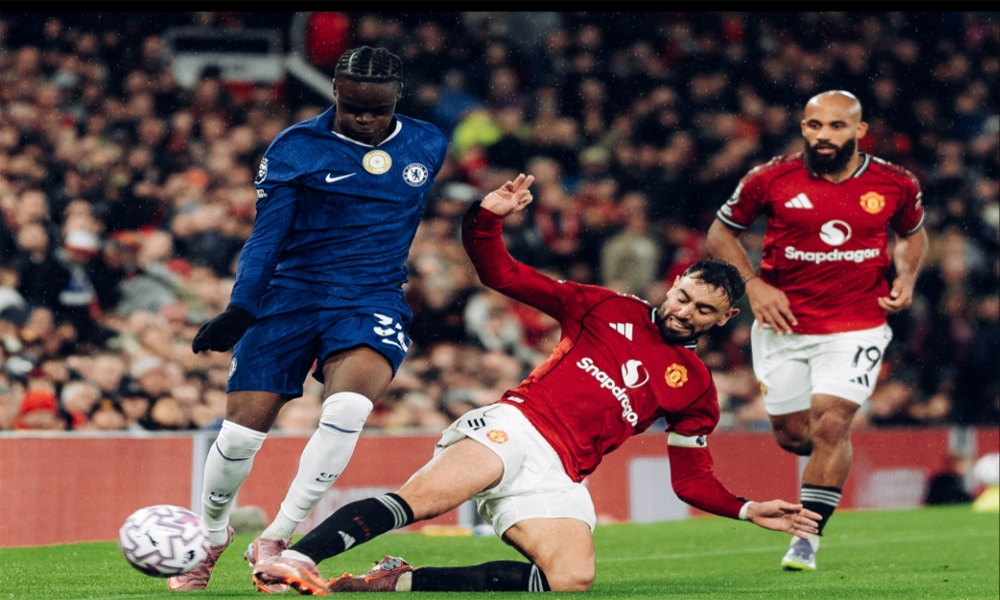 प्रिमियर लिगमा युनाइटेड र फुलहम विजयी