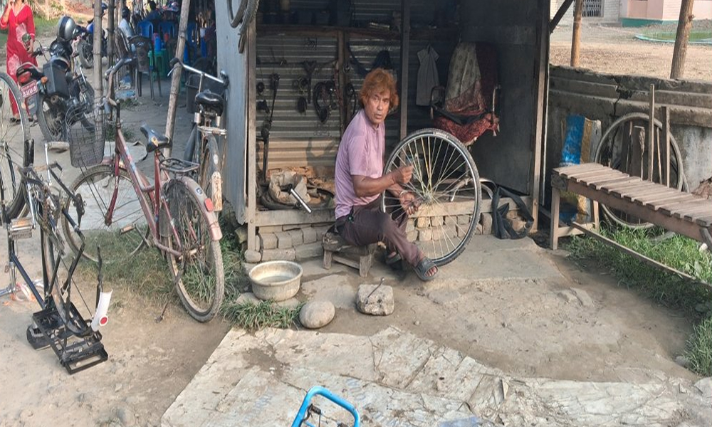 पढेलेखेका साइकल मिस्त्री ‘बृहस्पति’