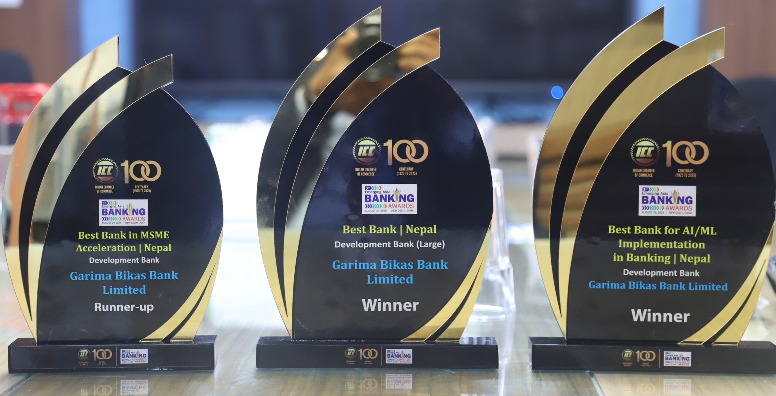 गरिमा विकास बैंक “बेष्ट बैंक” अवार्डबाट सम्मानित