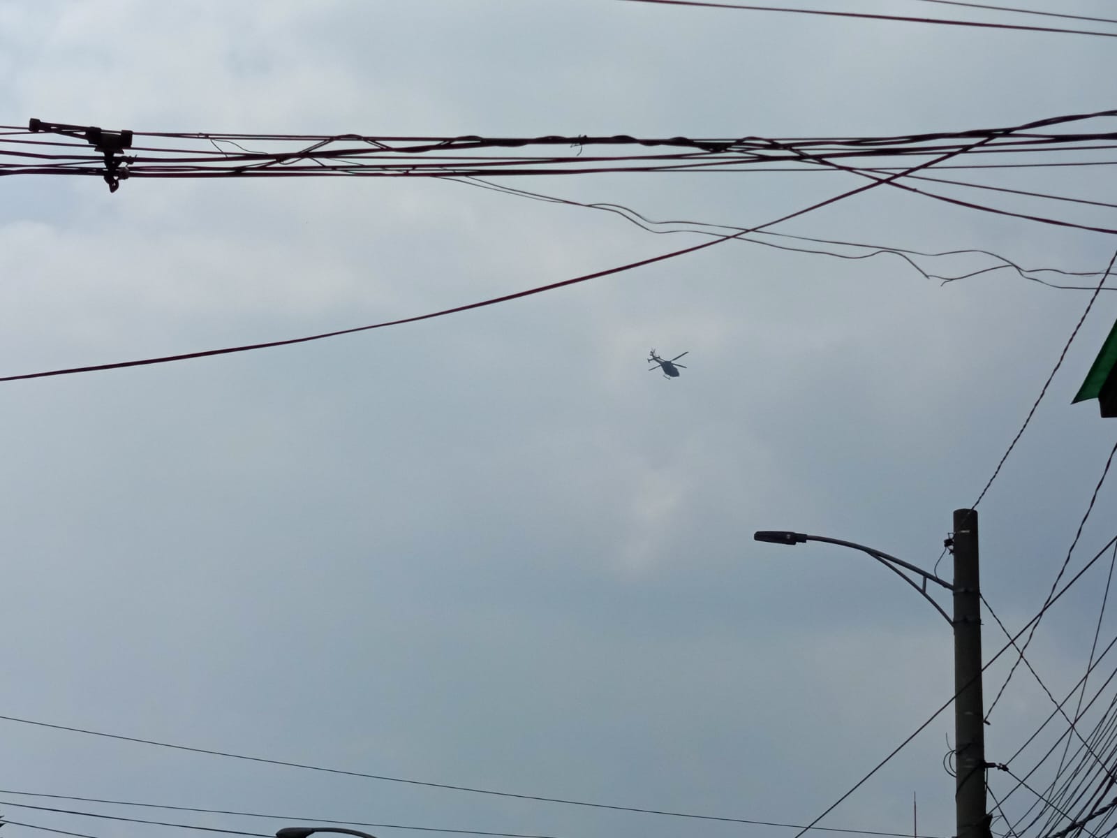 मन्त्रीहरूलाई भैंसेपाटीबाट हेलिकप्टरमार्फत सुरक्षित स्थानमा लगियो