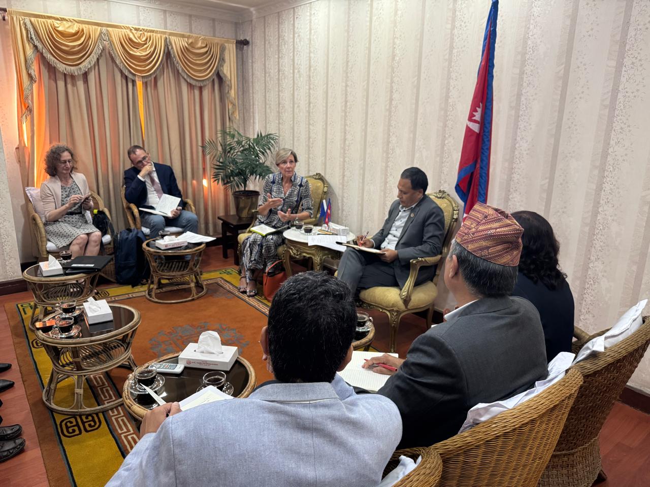 ऊर्जा, जलस्रोत तथा सिँचाइ, भौतिक पूर्वाधार तथा यातायात एवम् शहरी विकास मन्त्री र युरोपेली सङ्घका राजदूतबीच भेटवार्ता