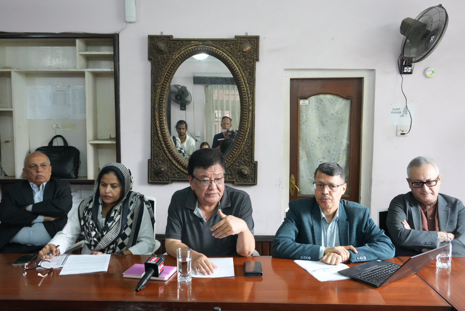 डा. सन्दुक रुइतले भने-हामी नेपाल संस्थालाई बारबरा फाउन्डेसनले कुनै सहयोग गरेको छैन