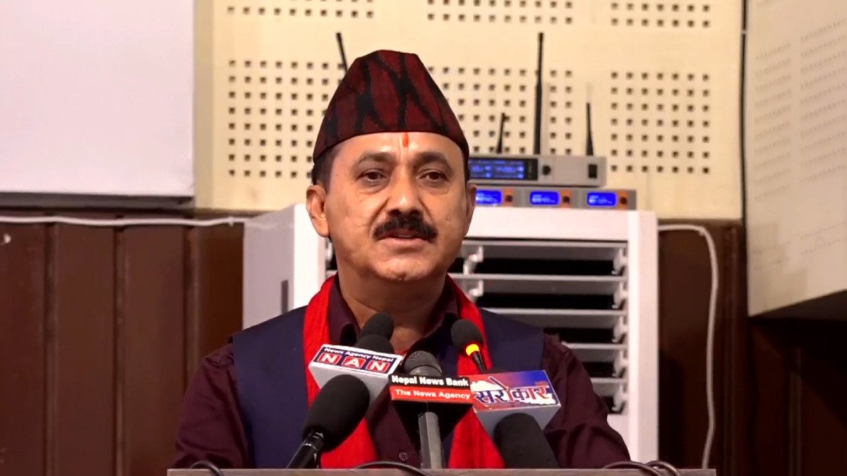 आत्मालोचना गर्दै विश्वप्रकाशले भने, ‘तीन ठूला दलका शीर्ष नेताहरूले संन्यास लिएर अभिभावक बन्नुपर्ने सुझाव दिए सहमत गराउन सकिनँ’