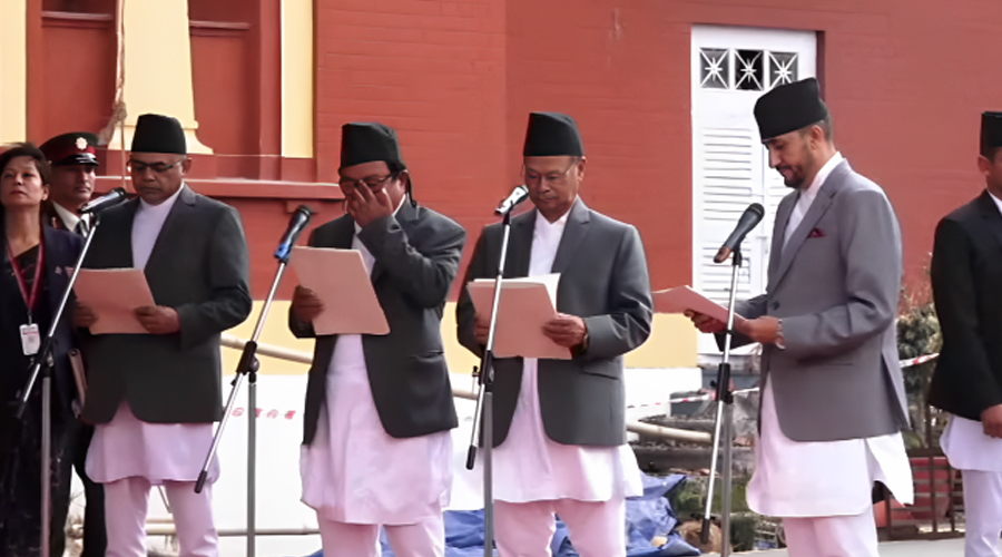 नवनियुक्त ४ मन्त्रीले लिए शपथ