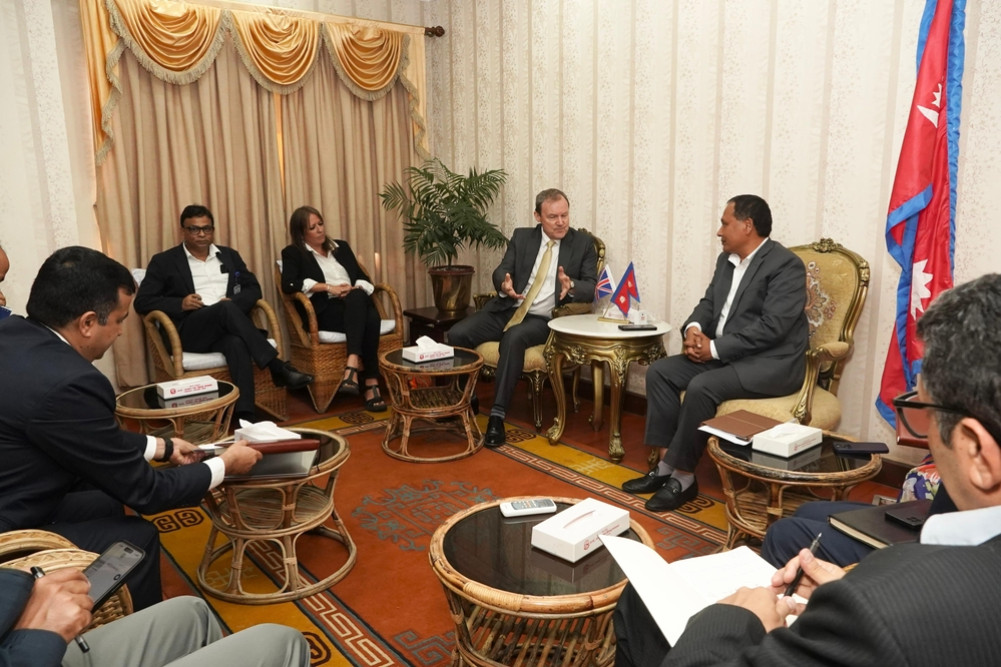 ऊर्जामन्त्री र बेलायती राजदूतबीच भेटवार्ता