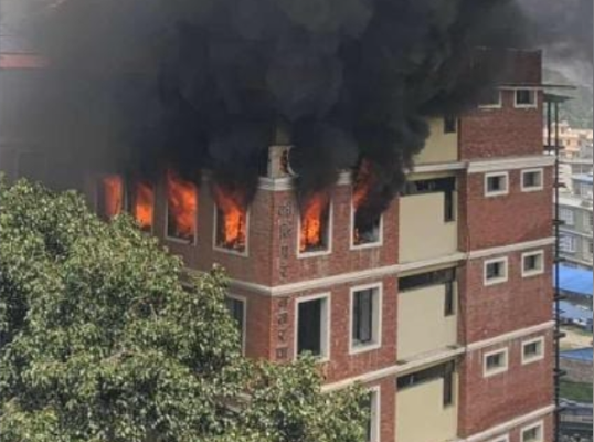 कीर्तिपुर नगरपालिकाको भवनमा आगजनी