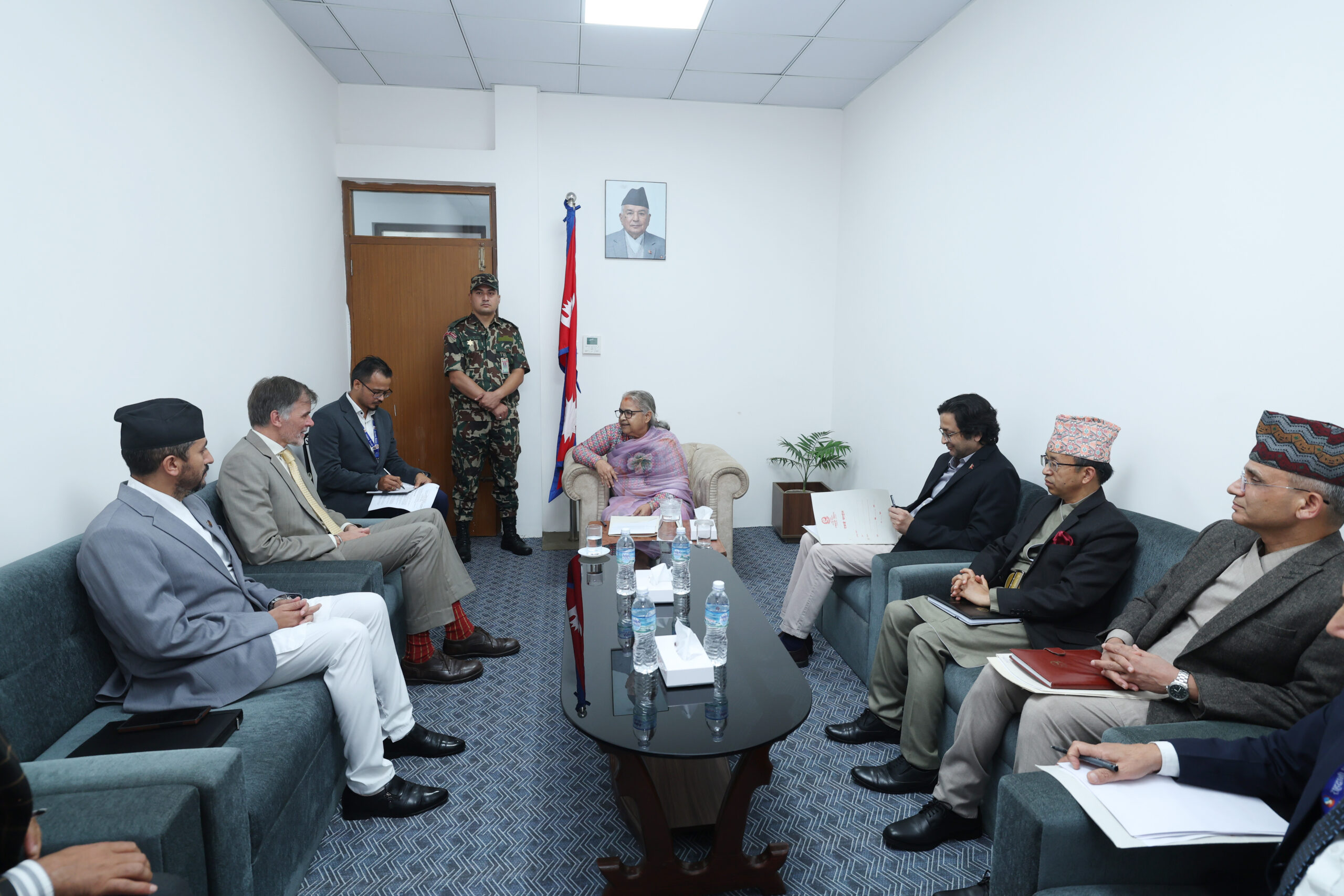 प्रधानमन्त्री सुशीला कार्कीसँग जर्मनीका राजदूत उडो भोल्जको शिष्टाचार भेट