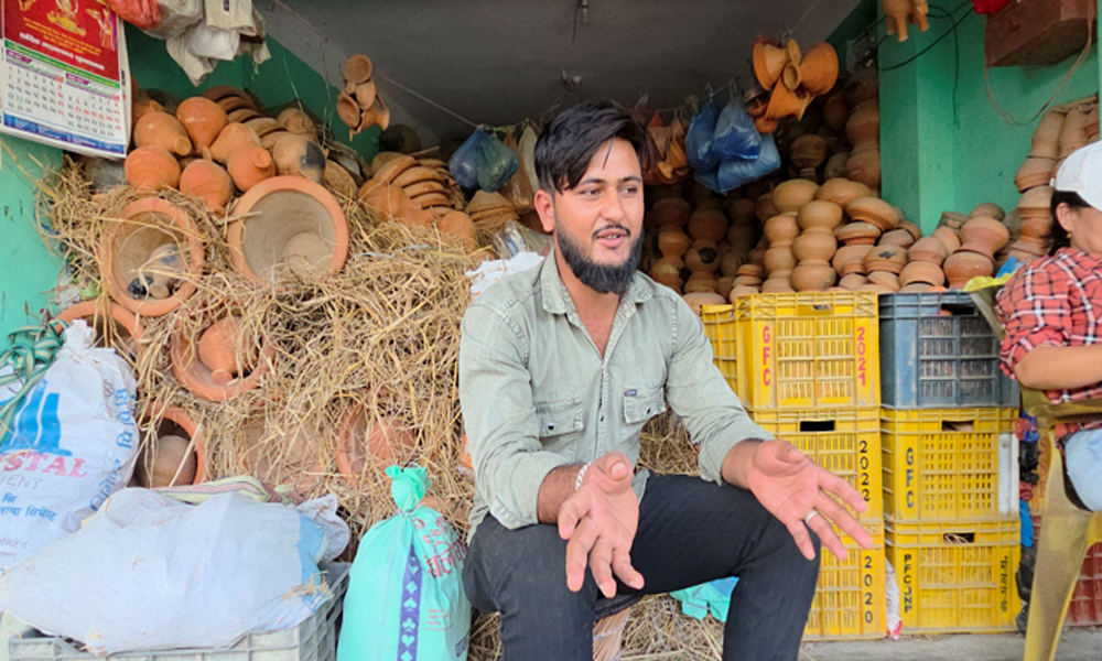 माटोका भाँडाकुँडाबाट आत्मनिर्भर