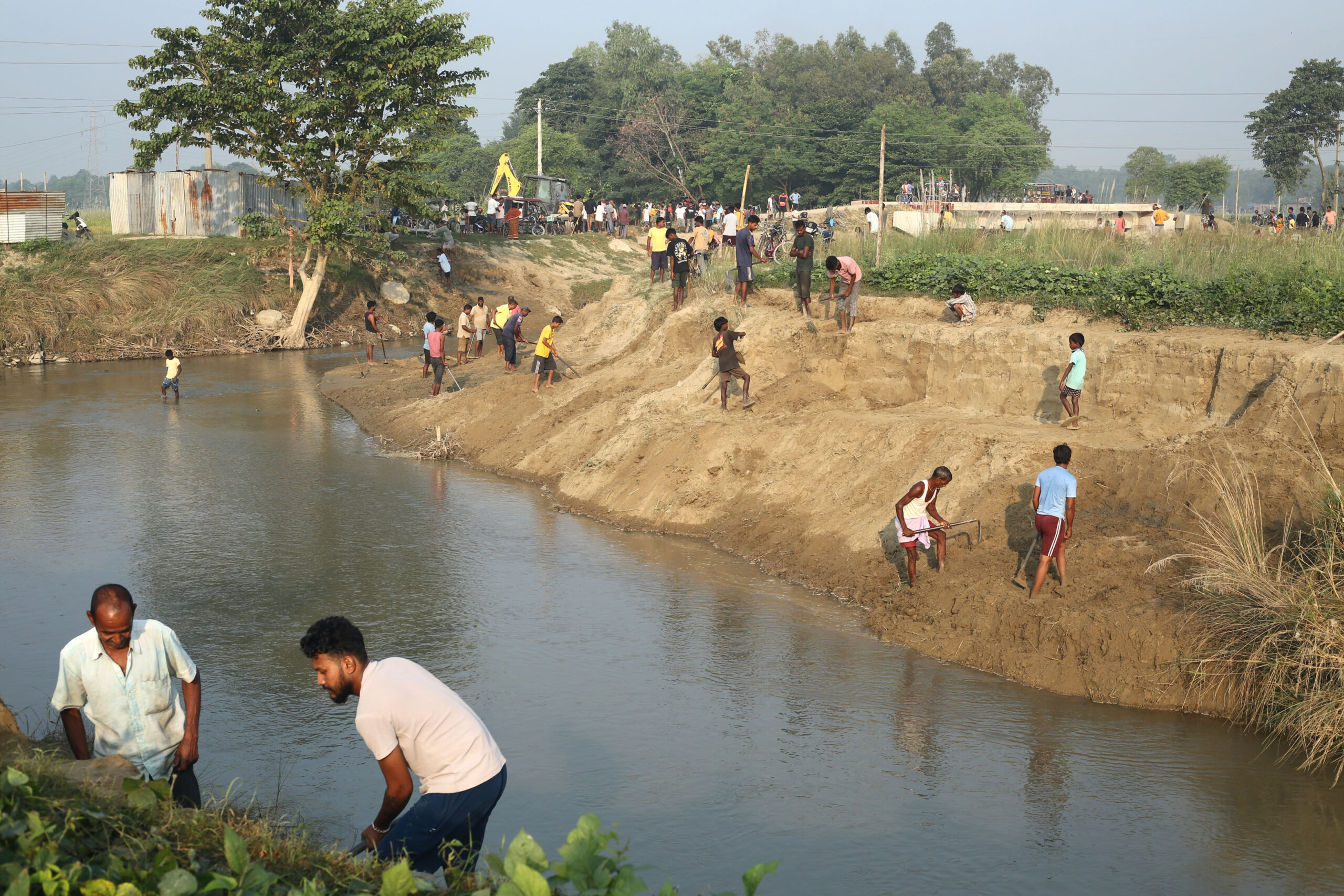 छठपूजाका लागि झापाका नदी किनार सजाइए