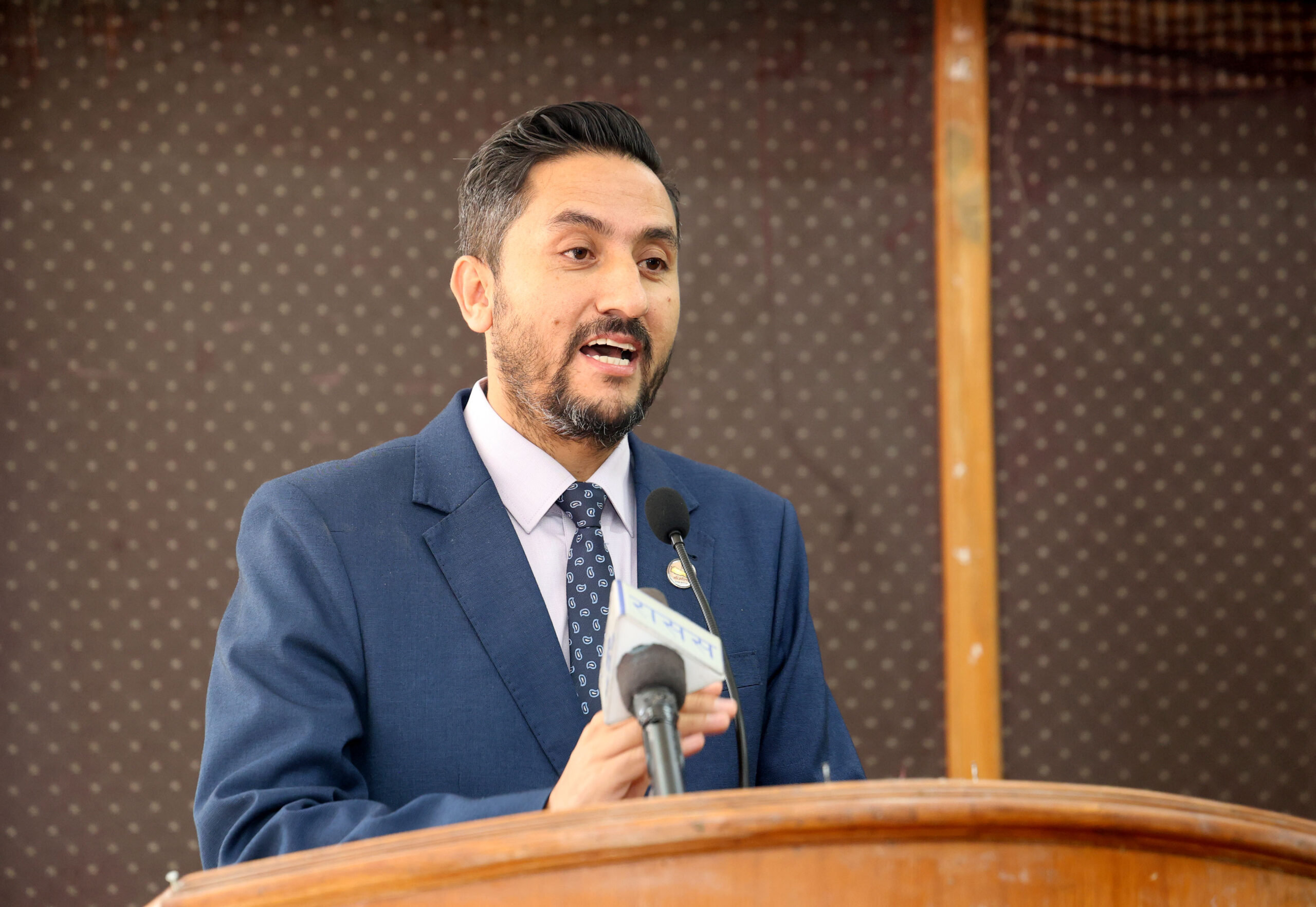 सरकारको मुख्य कार्यादेश निर्वाचन गराउनु हो : सञ्चारमन्त्री खरेल