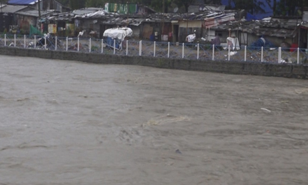 अविरल वर्षापछि उपत्यकाका नदीमा बढ्यो पानीको बहाव