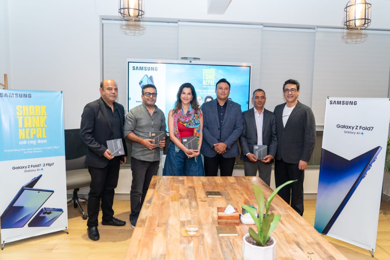 सामसङ नेपालले गर्‍यो शार्क ट्याङ्क नेपालका शार्कहरूलाई ग्यालेक्सी जेड फोल्ड–७ प्रस्तुत