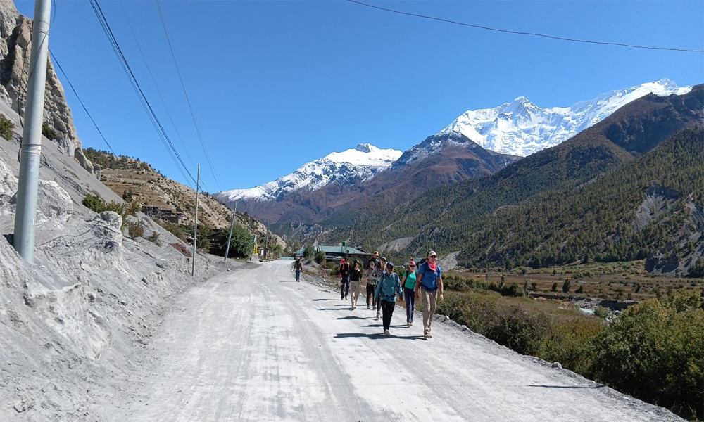 मनाङमा डेढ महिनामा ७ हजार पर्यटक भित्रिए, इजरायलका धेरै