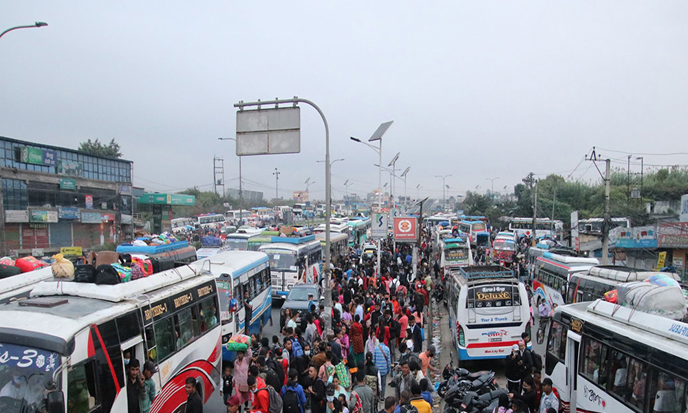 दसैँमा छ लाख ११ हजार बढीले छाडे काठमाडौं