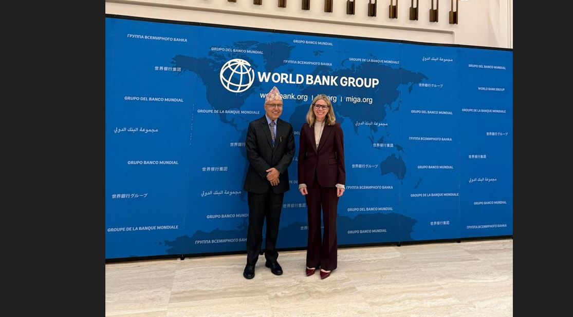 अर्थमन्त्रीको विश्व बैंक र अन्तर्राष्ट्रिय मुद्रा कोषका उच्च अधिकारीसँग भेटवार्ता सम्पन्न