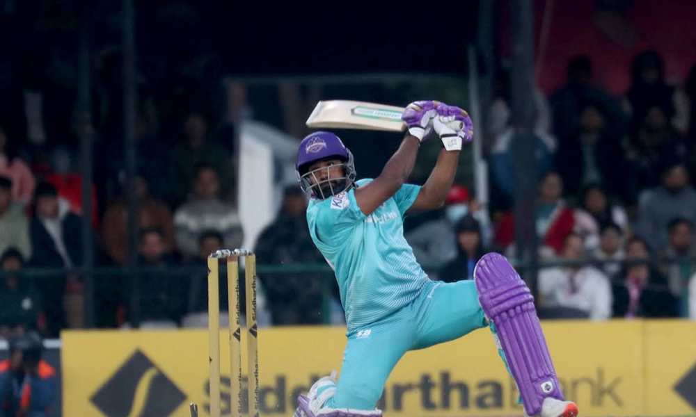 विराटनगरलाई काठमान्डूको १३५ रनको चुनौति 