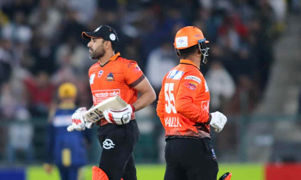 बोपाराको अर्धशतकमा चितवनले विराटनगरलाई दियो १७५ रनको लक्ष्य