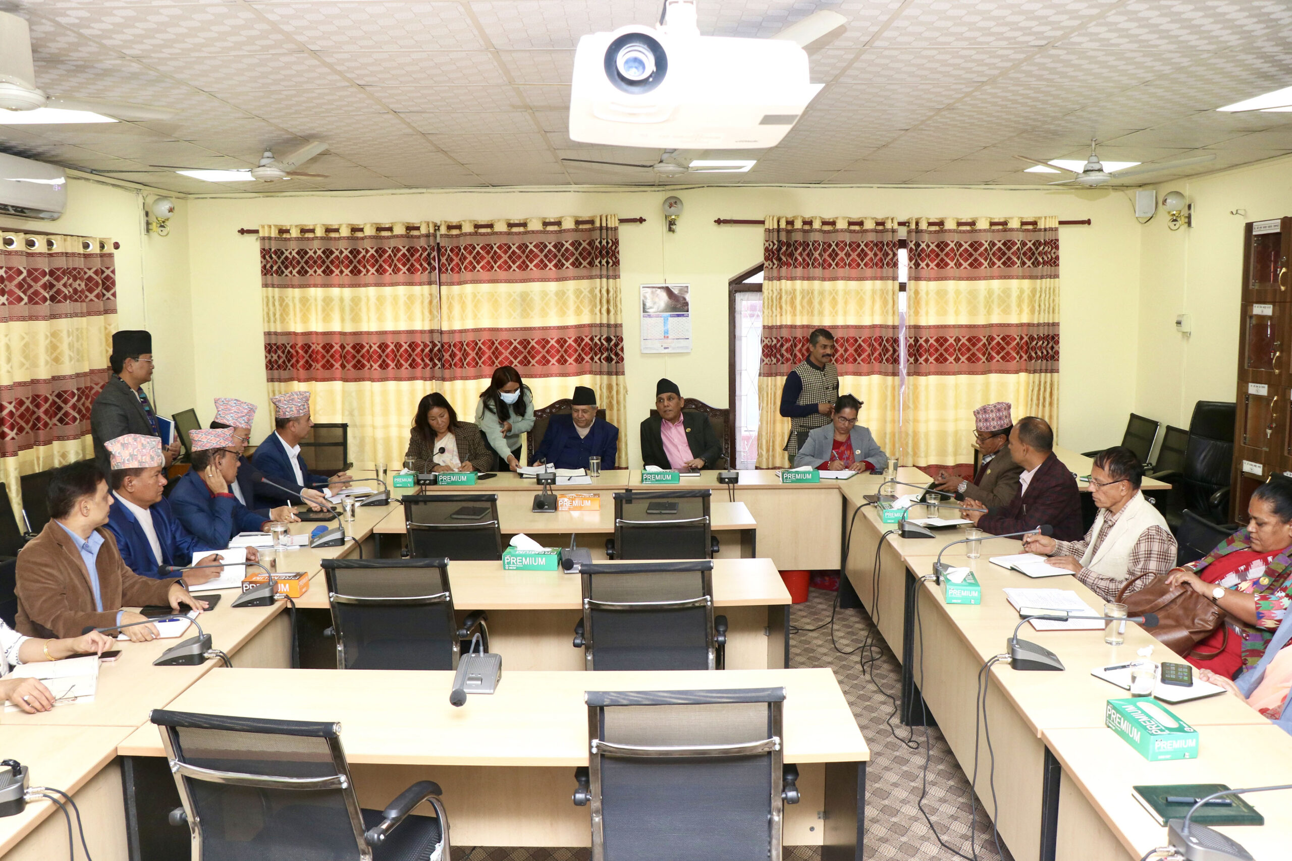 सभामुख बैठकः प्रदेश कानुनका व्यवस्था सङ्घीय सरकारले हटाउन नमिल्ने