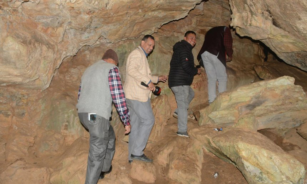 सिद्धगुफाको प्रवर्द्धन गर्दै बन्दीपुर गाउँपालिका