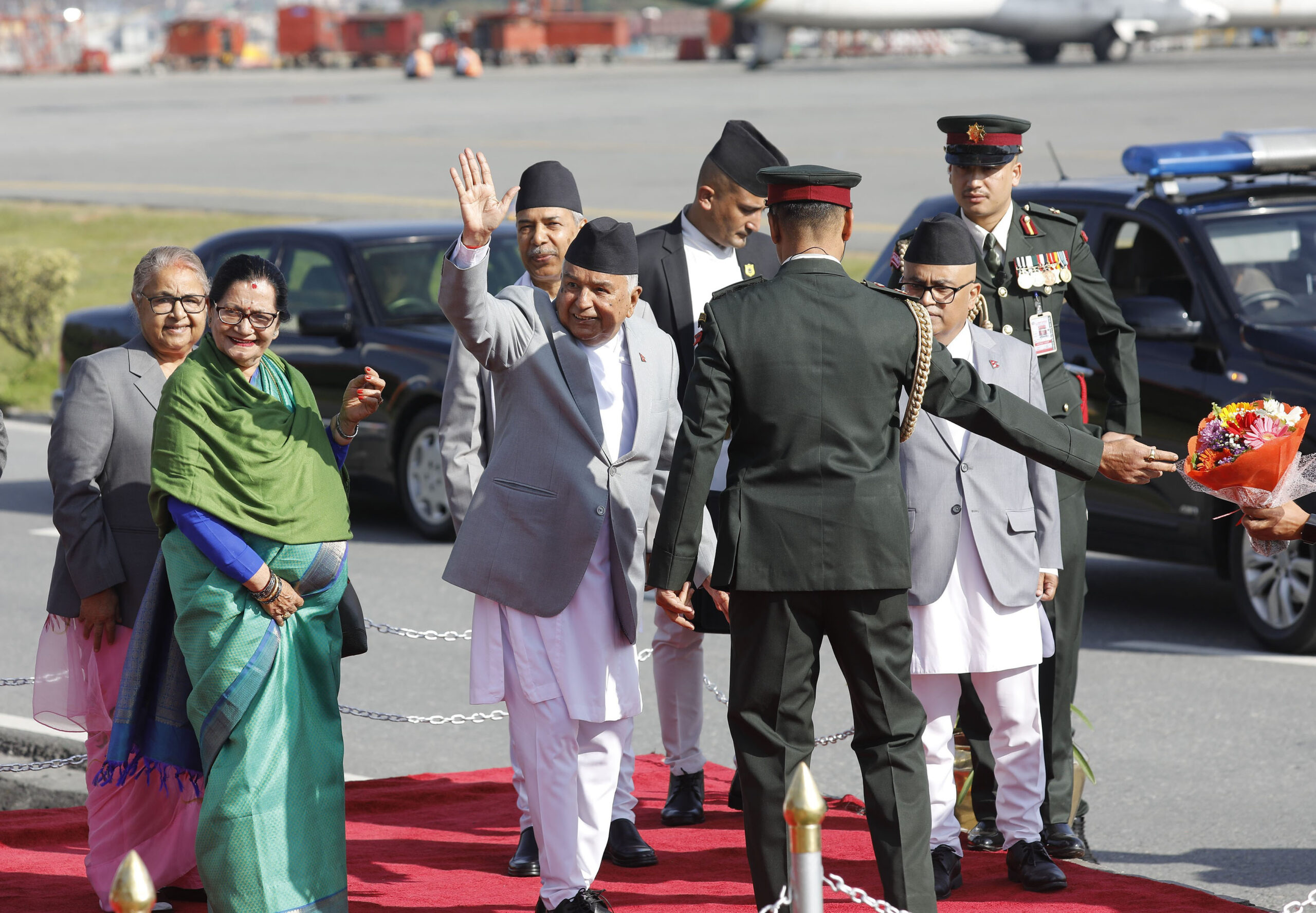 राष्ट्रपति कतारतर्फ प्रस्थान