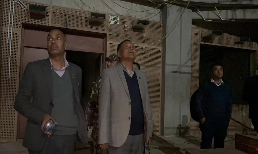 मन्त्री कुलमान घिसिङद्धारा निर्माणाधीन संसद भवनको आकस्मिक निरीक्षण, निर्माणमा लापरवाही गर्नेलाई कारबाही गर्ने चेतावनी