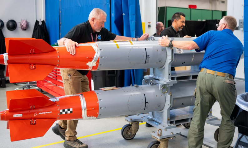 अमेरिकाद्वारा बी–६१–१२ आणविक बमको सफल उडान परीक्षण सम्पन्न