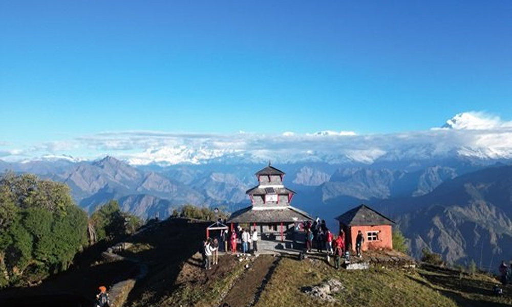 प्रकृति र संस्कृतिको सङ्गम तीनचुले