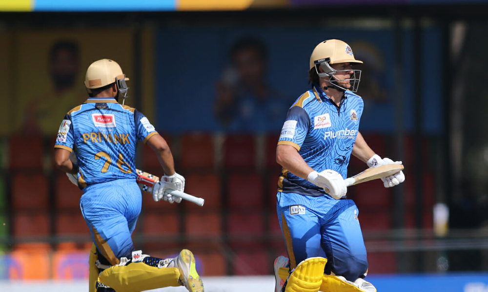 कर्णालीद्वारा चितवनलाई १६७ रनको लक्ष्य