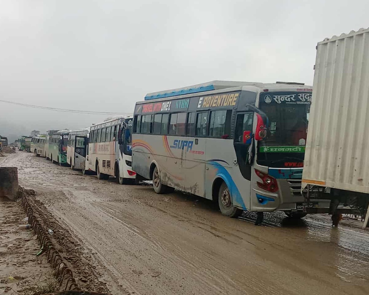 दाउन्नेमा अत्यधिक जाम, वैकल्पिक सडक प्रयोग गर्न आग्रह