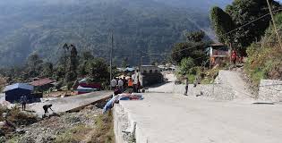 ५३ लाख खर्चेर पक्की सडक निर्माण